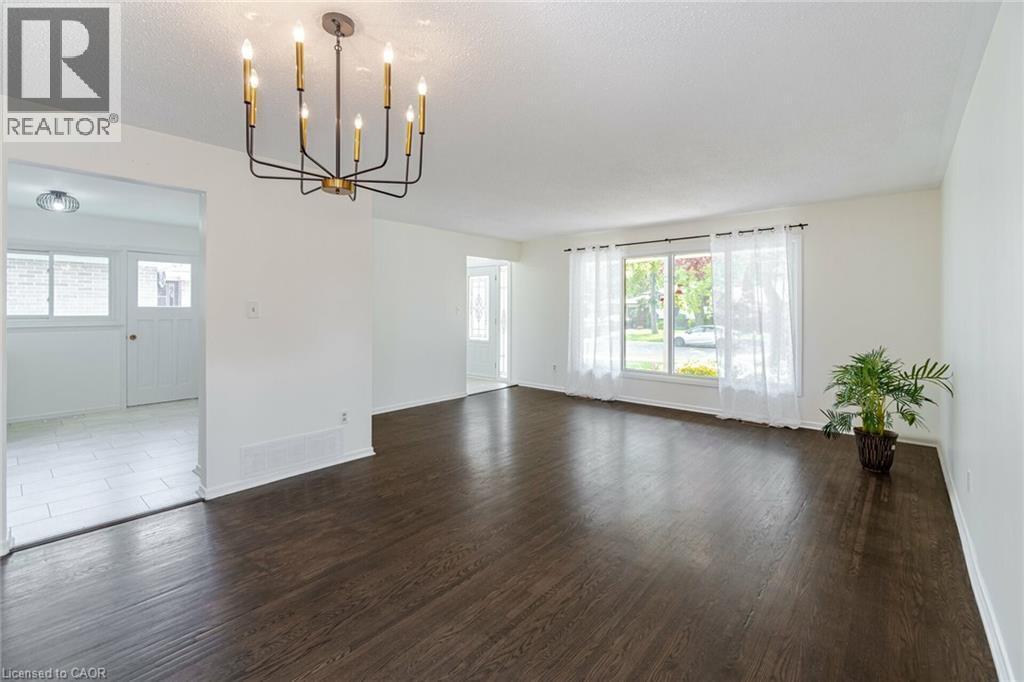 1093 Parthia Crescent, Mississauga, ON - Indoor Photo Showing Other Room