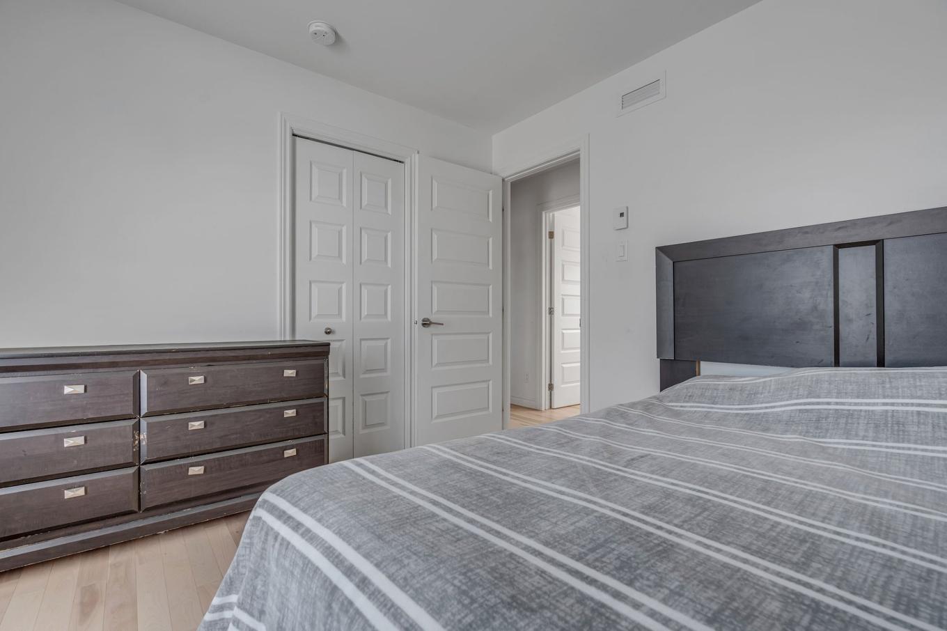 Chambre à coucher - 35 Rue De La Tourbière, Sainte-Catherine-De-La-Jacques-Cartier, QC - Indoor Photo Showing Bedroom