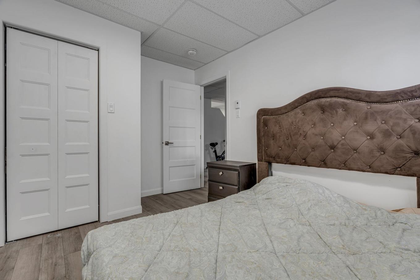 Chambre à coucher - 35 Rue De La Tourbière, Sainte-Catherine-De-La-Jacques-Cartier, QC - Indoor Photo Showing Bedroom