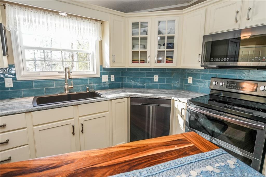 12 Bayview Dr, Dufferin, NB