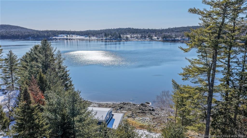 12 Bayview Dr, Dufferin, NB