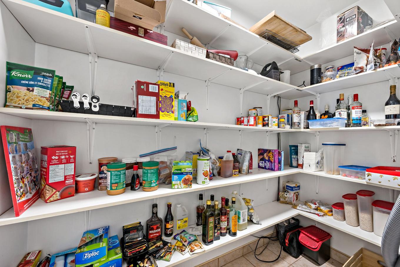 Autre - 7 Rue St-André, Mont-Blanc, QC - Indoor With Storage