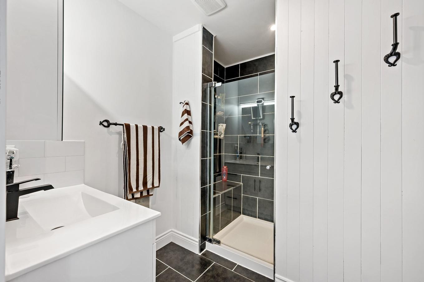 Salle de bains - 7 Rue St-André, Mont-Blanc, QC - Indoor Photo Showing Bathroom