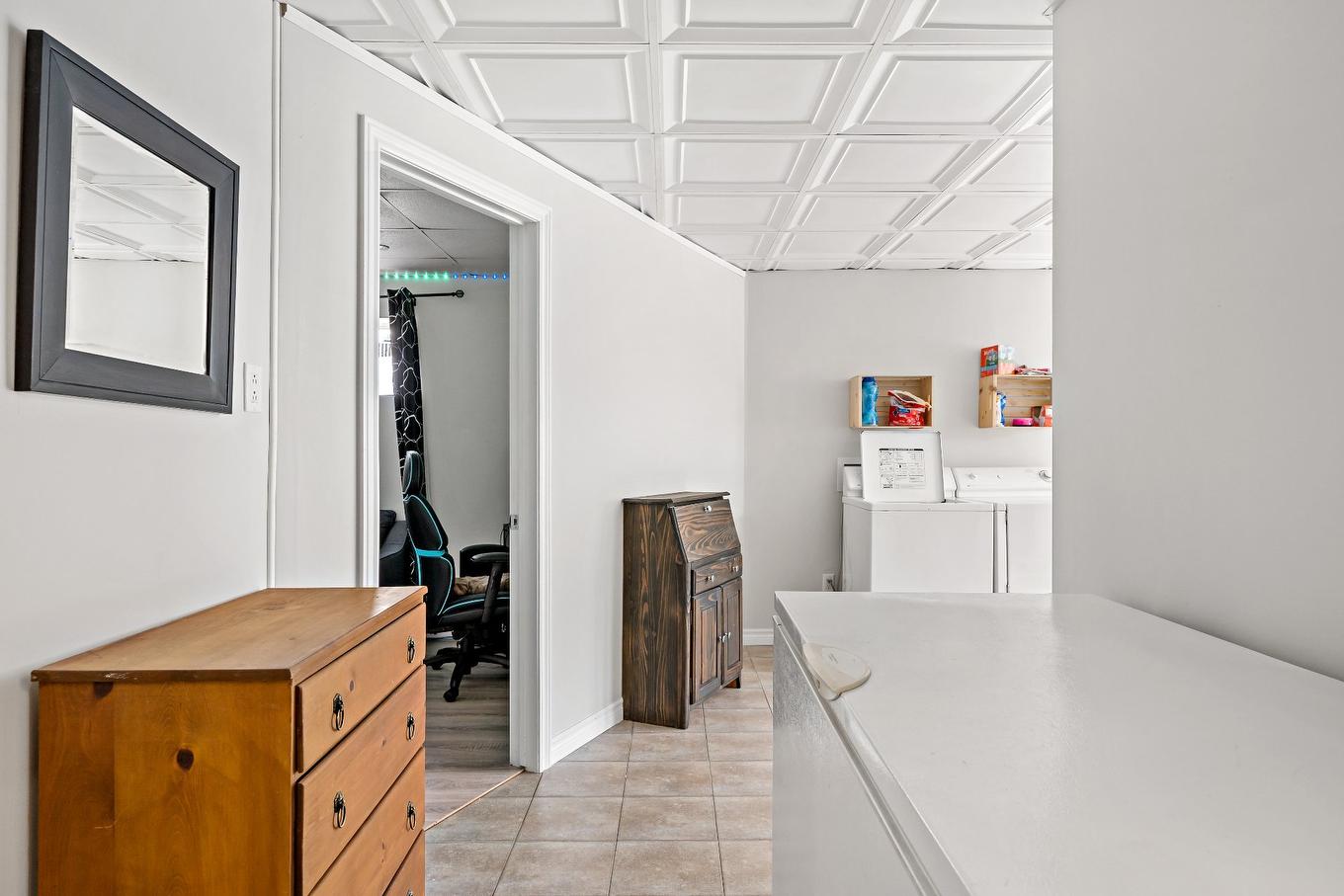 Salle familiale - 7 Rue St-André, Mont-Blanc, QC - Indoor Photo Showing Other Room