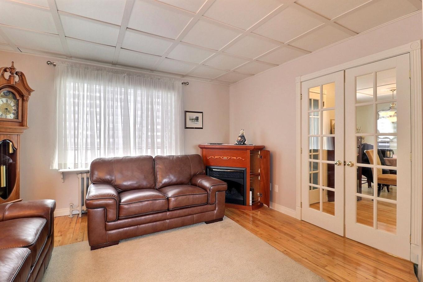 Salon - 958 Boul. Des Chutes, Québec (Beauport), QC - Indoor Photo Showing Living Room