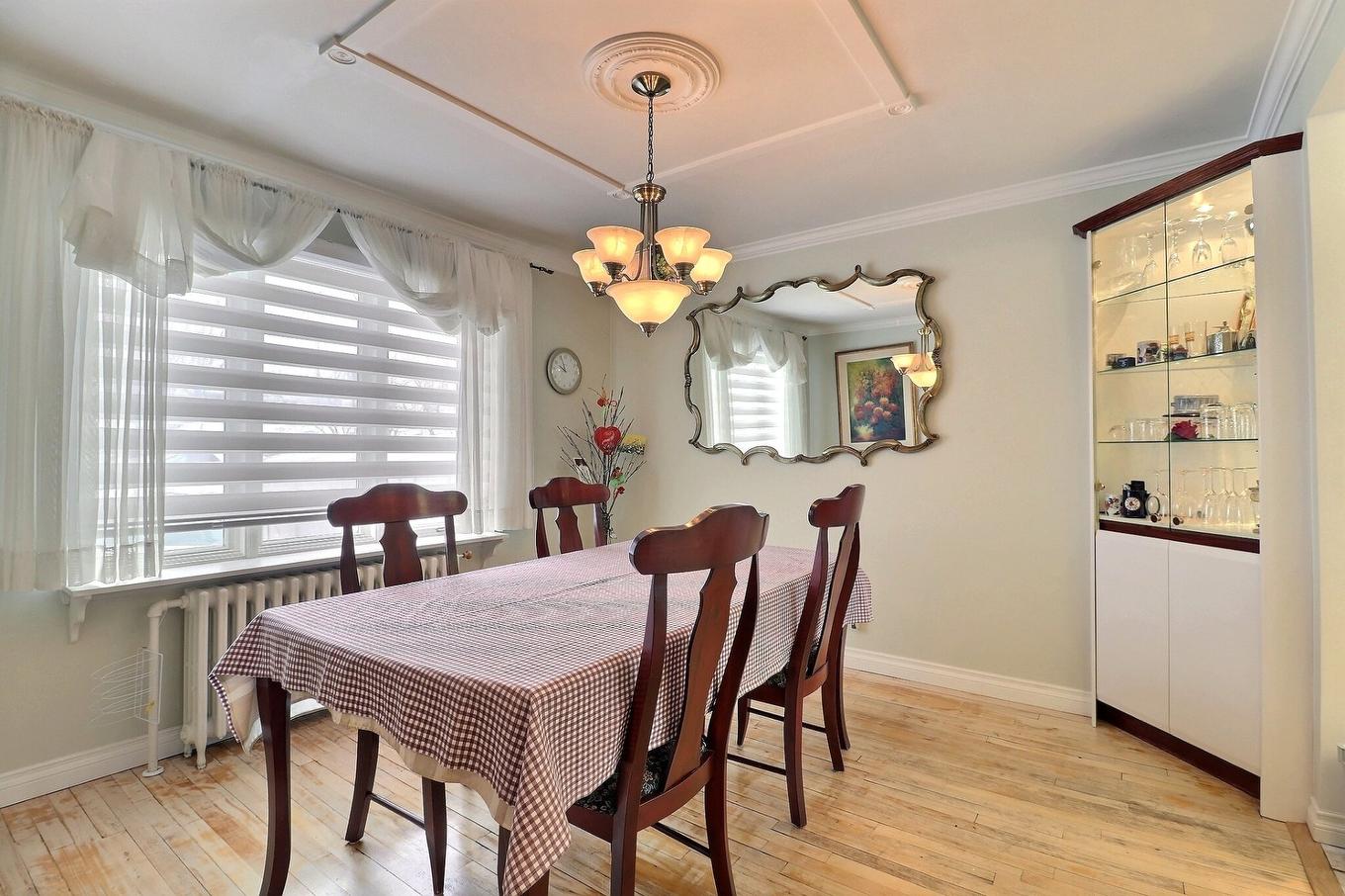 Salle à manger - 958 Boul. Des Chutes, Québec (Beauport), QC - Indoor Photo Showing Dining Room