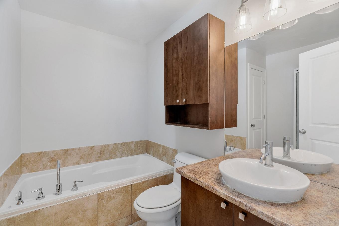 Salle de bains - 5-5740 Rue Laurendeau, Montréal (Le Sud-Ouest), QC - Indoor Photo Showing Bathroom