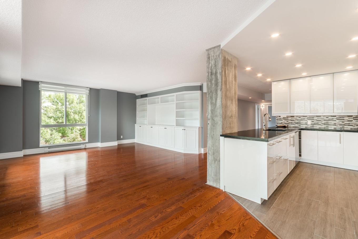 Vue d'ensemble - 301-30 Rue Berlioz, Montréal (Verdun/Île-Des-Soeurs), QC - Indoor Photo Showing Kitchen With Upgraded Kitchen