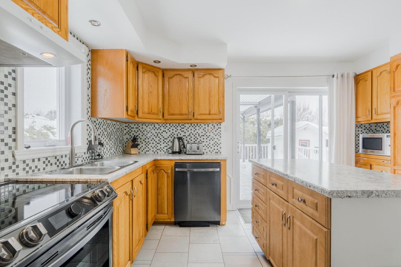 Kitchen - 2992 Rue Chamberland, Sherbrooke (Fleurimont), QC - Indoor Photo Showing Kitchen
