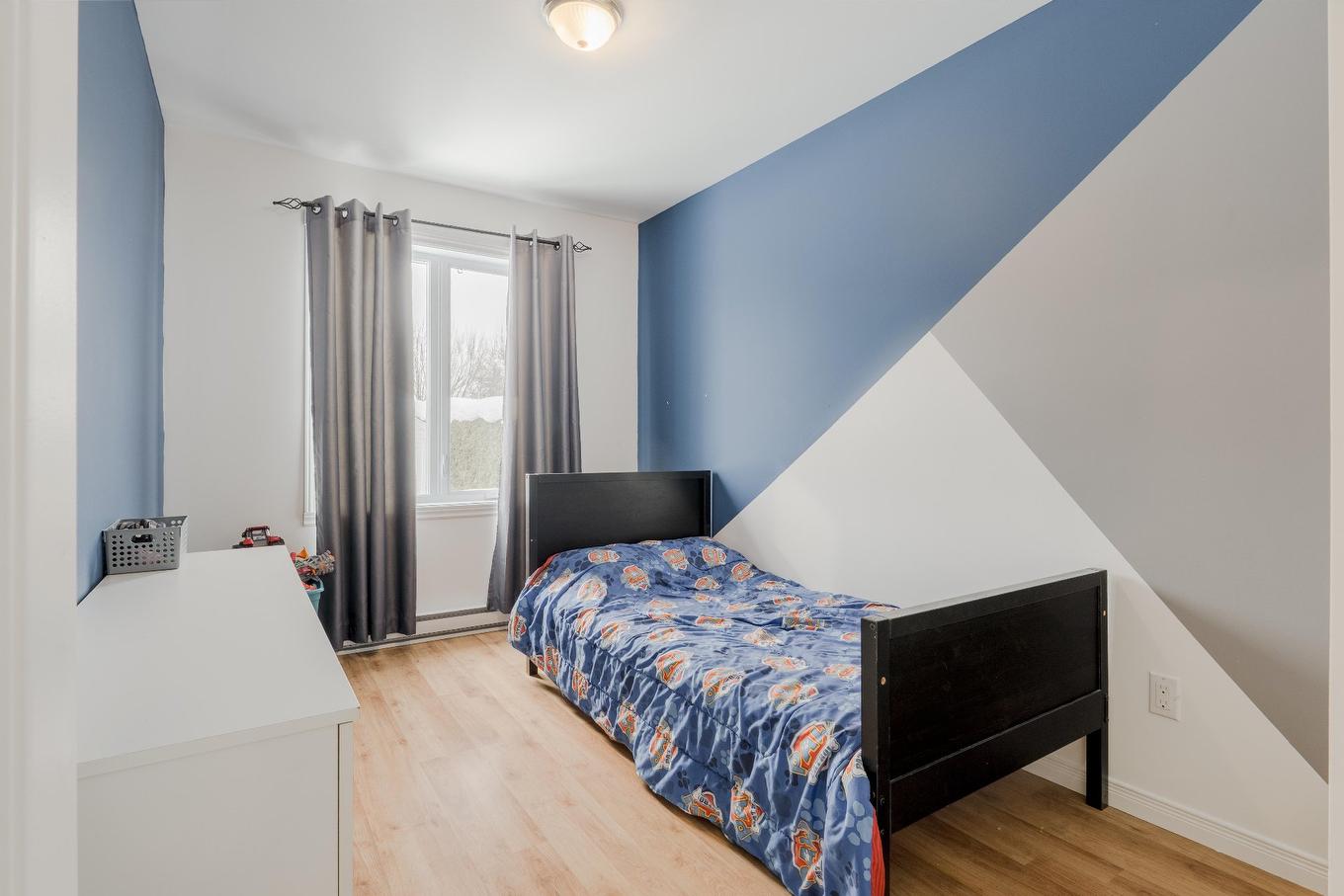 Bedroom - 2992 Rue Chamberland, Sherbrooke (Fleurimont), QC - Indoor Photo Showing Bedroom