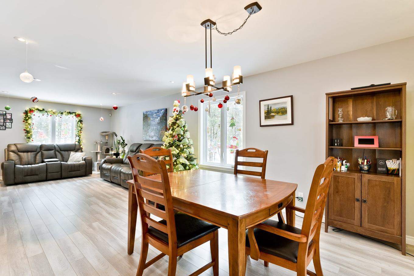 Dining room - 168 Rue Des Érables, Eastman, QC - Indoor