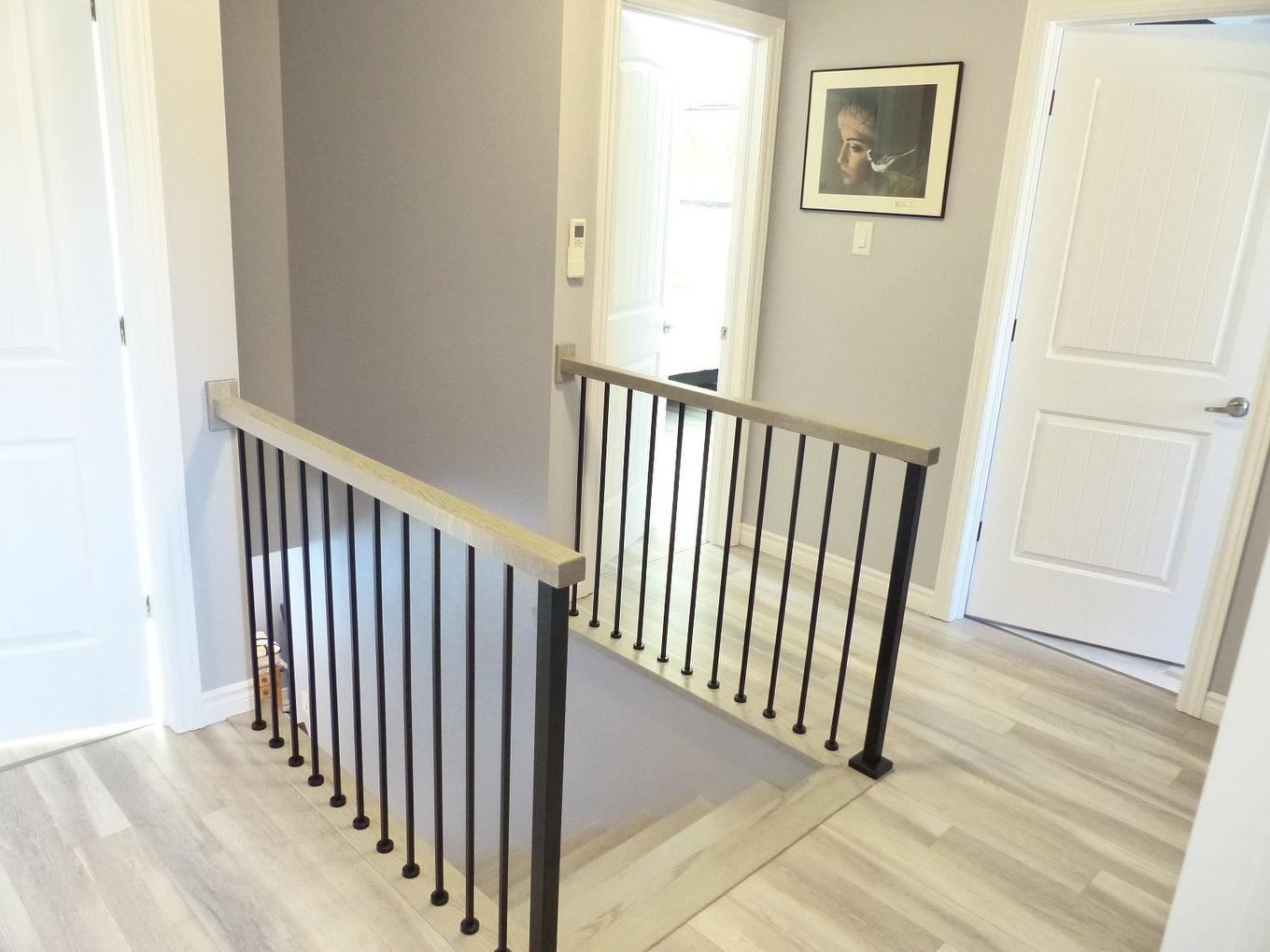 Passageway - 168 Rue Des Érables, Eastman, QC - Indoor Photo Showing Other Room