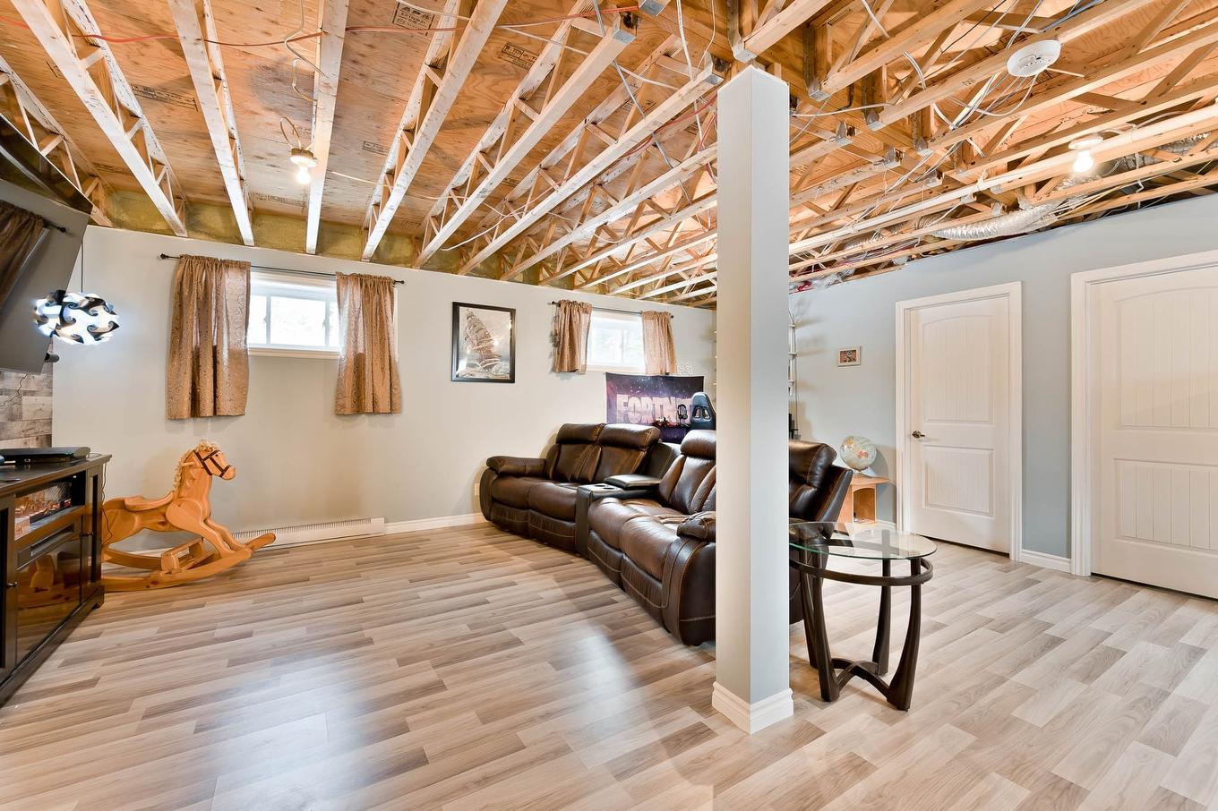 Family room - 168 Rue Des Érables, Eastman, QC - Indoor