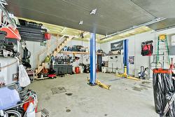 Garage -