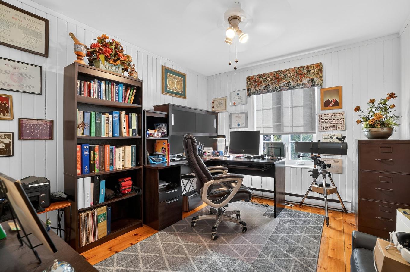 Office - 425 Rue Voligny, Saint-Thomas, QC - Indoor Photo Showing Office