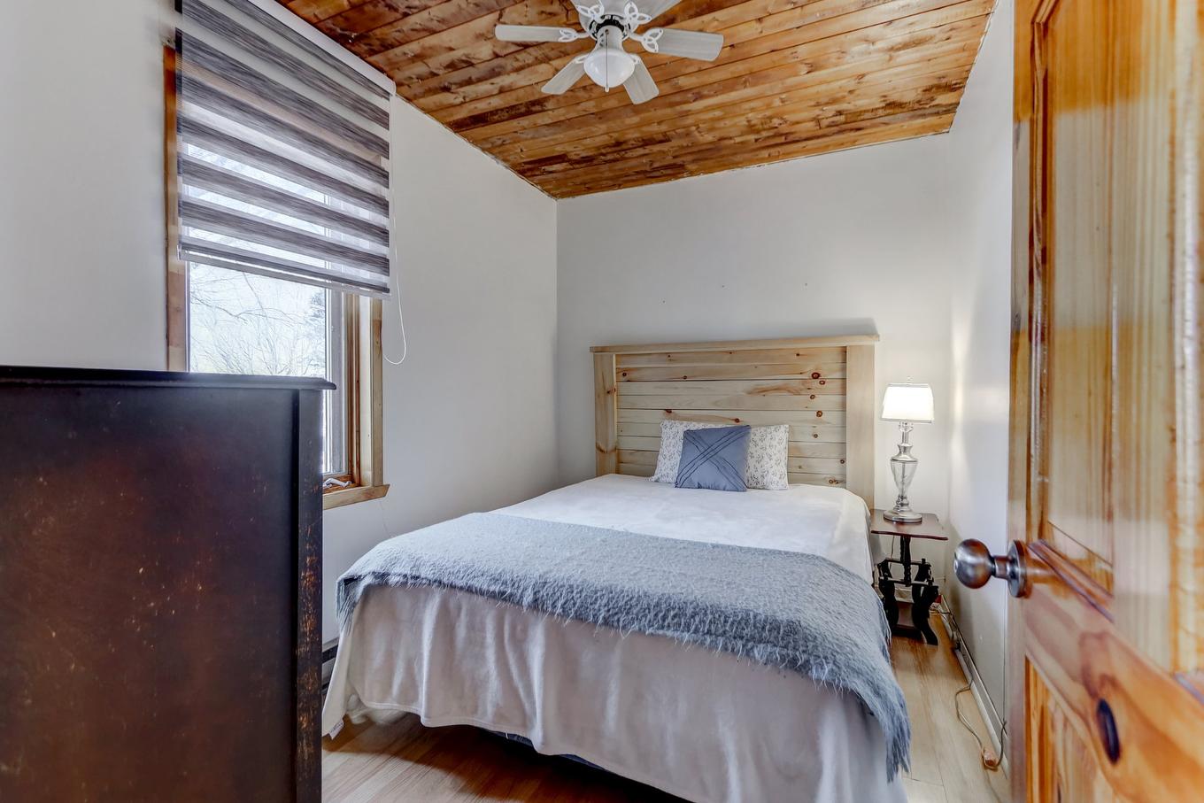 Bedroom - 302 Route Du Lac-Rond S., Montcalm, QC - Indoor Photo Showing Bedroom