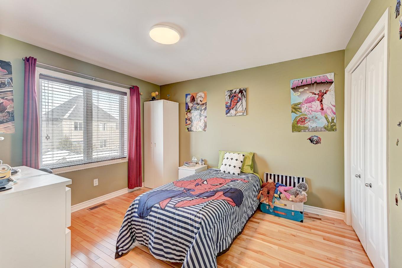 Chambre à coucher - 5895 Rue Chevalier, Brossard, QC - Indoor Photo Showing Bedroom