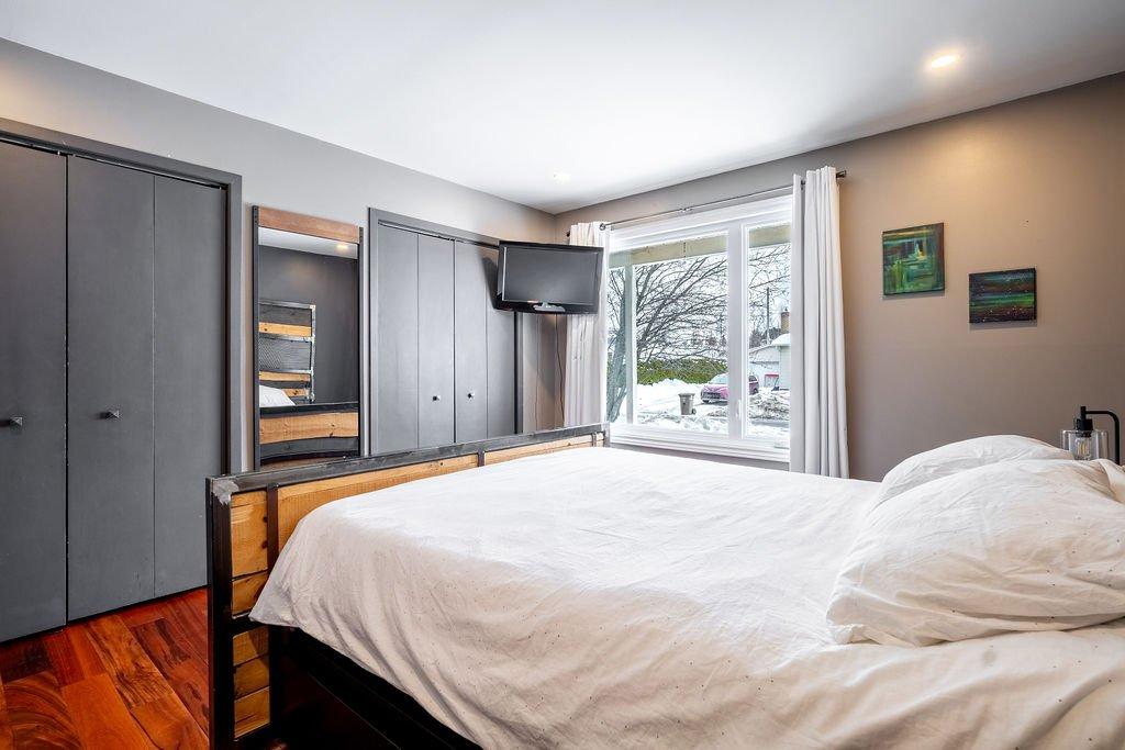 Chambre à coucher principale - 336 Rue Jeanne-Robert, Saint-Jean-Sur-Richelieu, QC - Indoor Photo Showing Bedroom