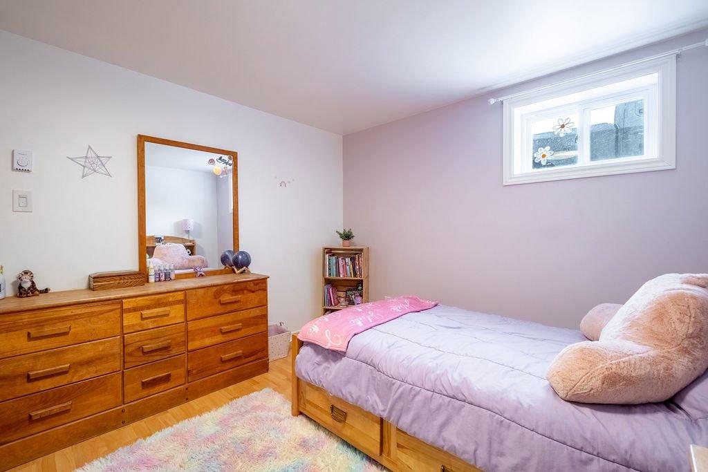 Chambre à coucher - 336 Rue Jeanne-Robert, Saint-Jean-Sur-Richelieu, QC - Indoor Photo Showing Bedroom