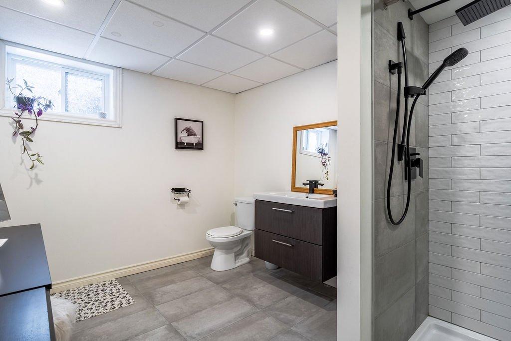 Salle de bains - 336 Rue Jeanne-Robert, Saint-Jean-Sur-Richelieu, QC - Indoor Photo Showing Bathroom