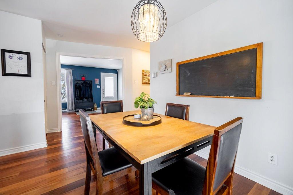 Salle à manger - 336 Rue Jeanne-Robert, Saint-Jean-Sur-Richelieu, QC - Indoor Photo Showing Dining Room