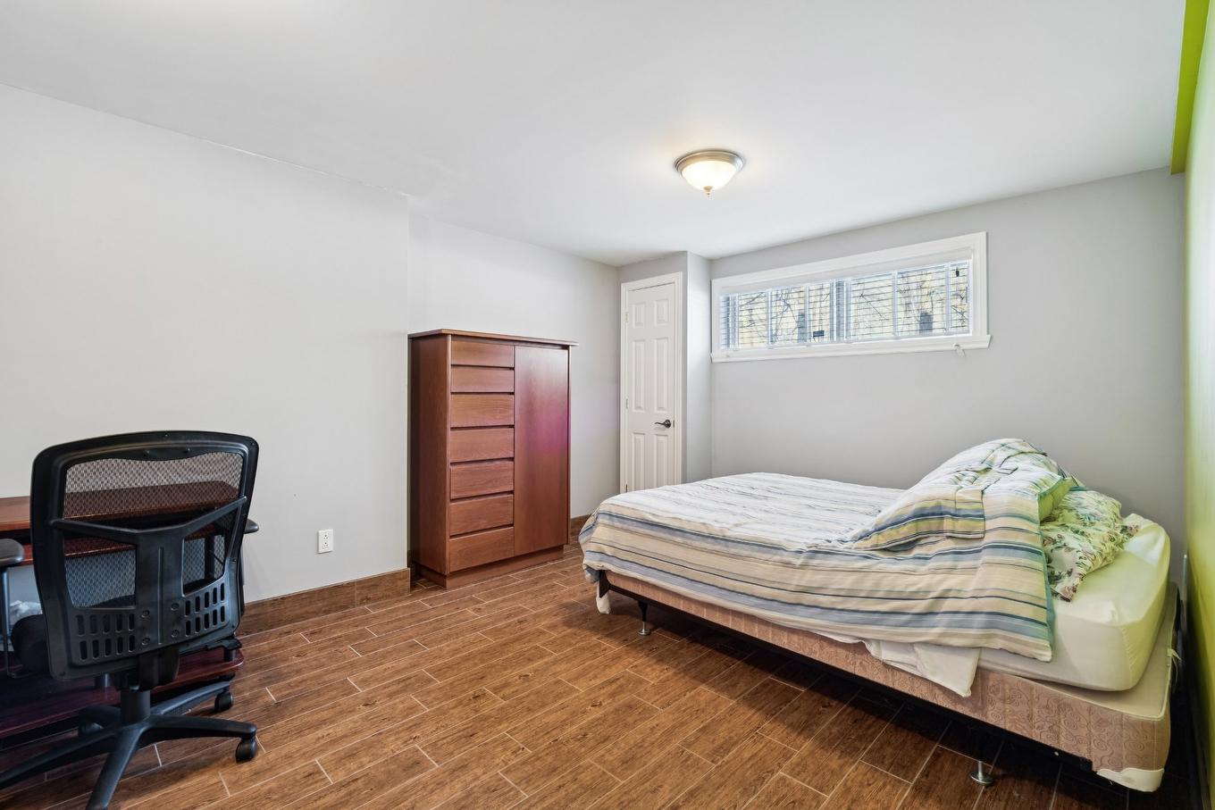 Chambre à coucher - 4 Rue Des Tilleuls, Saint-Jean-Sur-Richelieu, QC - Indoor Photo Showing Bedroom