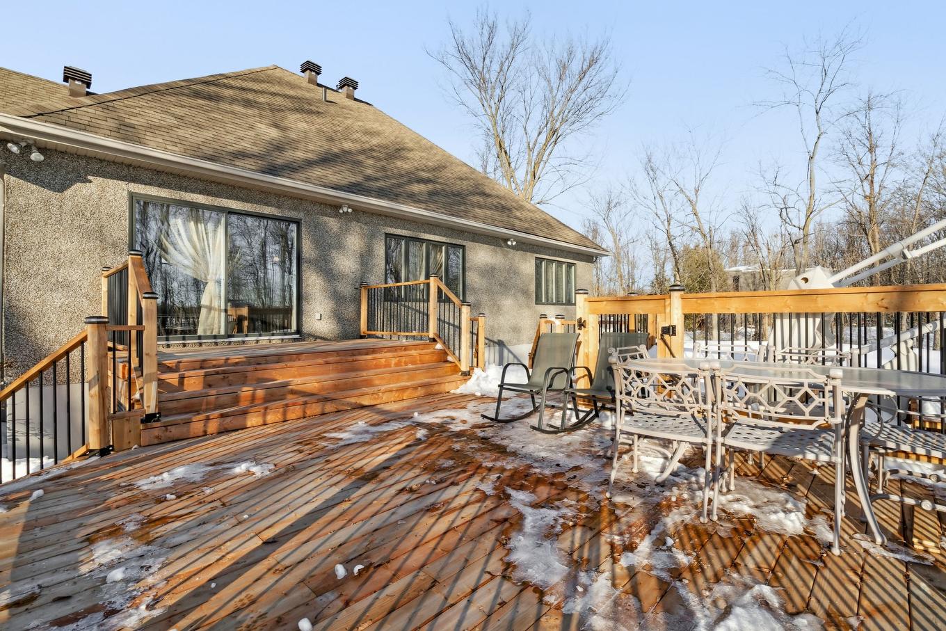 Balcon - 4 Rue Des Tilleuls, Saint-Jean-Sur-Richelieu, QC - Outdoor