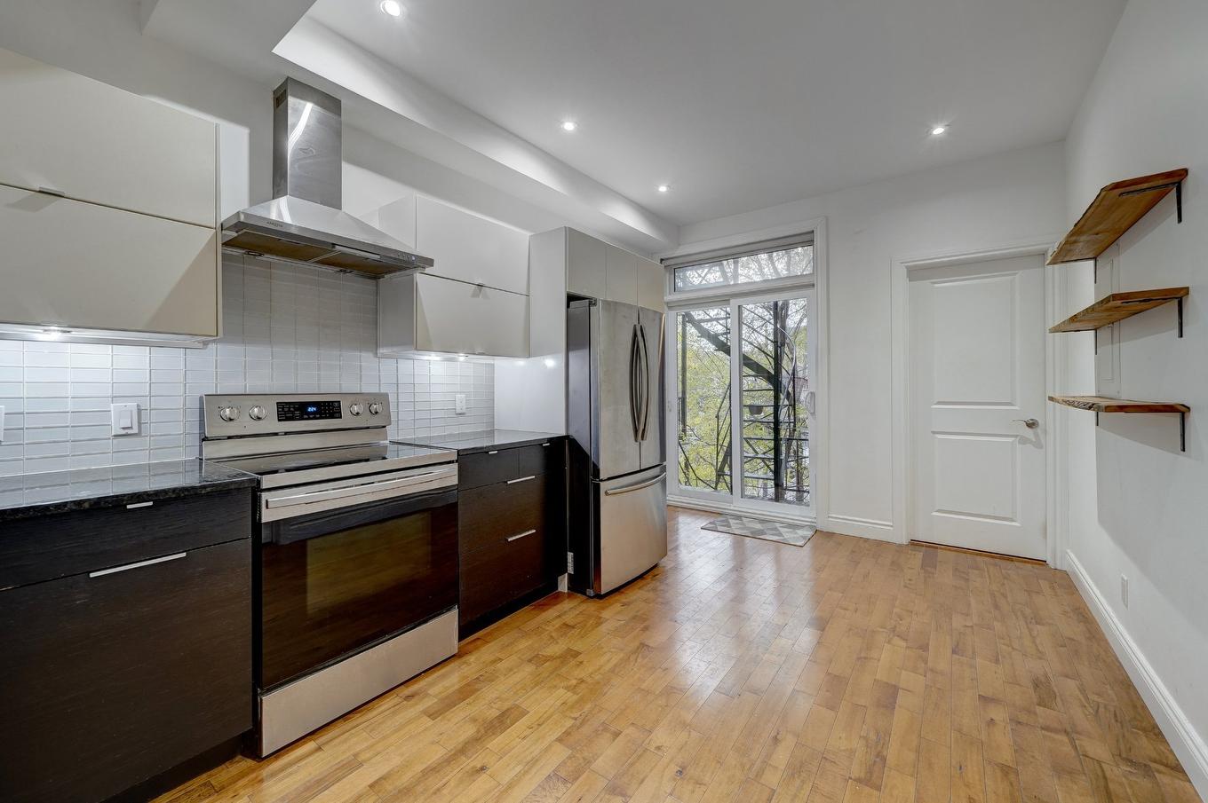 Cuisine - 1836 Boul. De Maisonneuve E., Montréal (Ville-Marie), QC - Indoor Photo Showing Kitchen