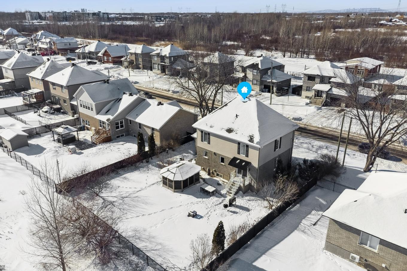 Photo aérienne - 2315 Boul. Mountainview, Longueuil (Saint-Hubert), QC - Outdoor With View