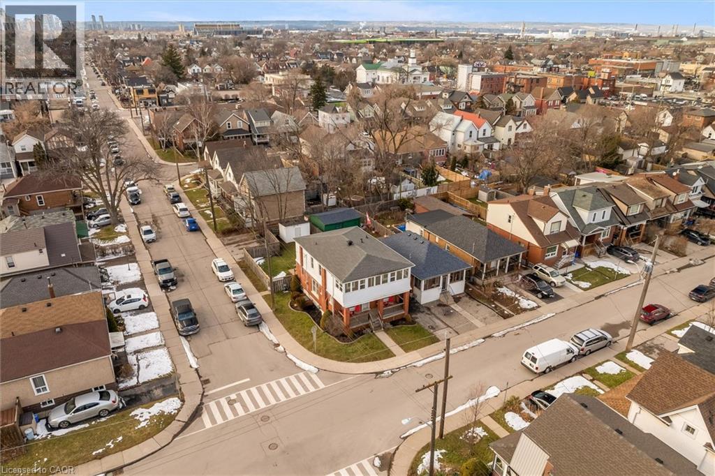 121 Edgemont Street N, Hamilton, ON - Outdoor With View