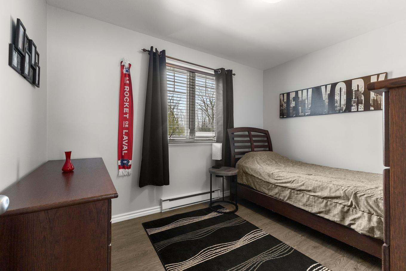 Chambre à coucher - 7940 Rue Bourdaloue, Laval (Auteuil), QC - Indoor Photo Showing Bedroom