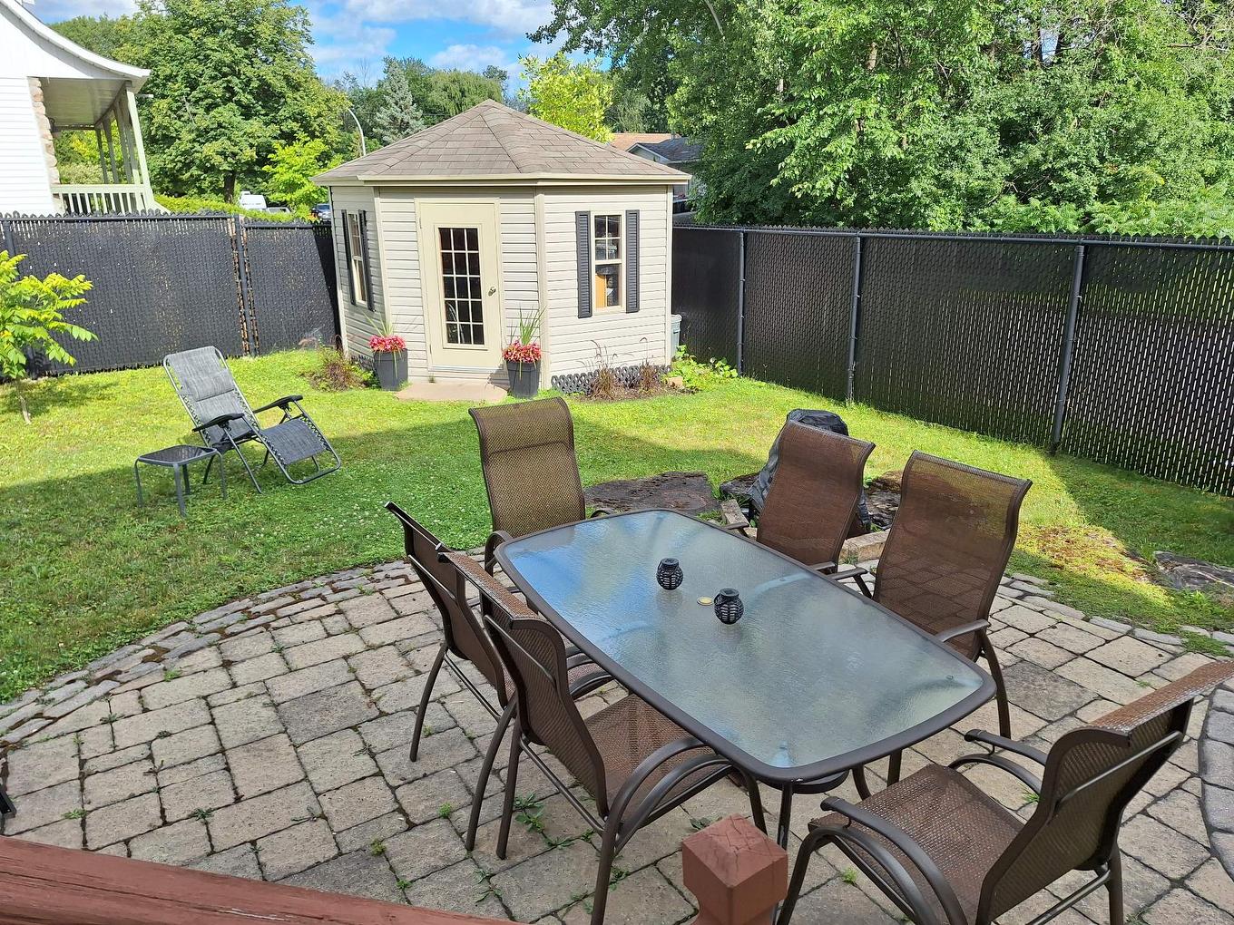 Cour - 7940 Rue Bourdaloue, Laval (Auteuil), QC - Outdoor With Deck Patio Veranda