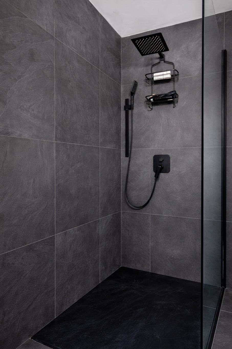 Bathroom - 5220 Rue Tremblay, Notre-Dame-Du-Mont-Carmel, QC - Indoor Photo Showing Bathroom