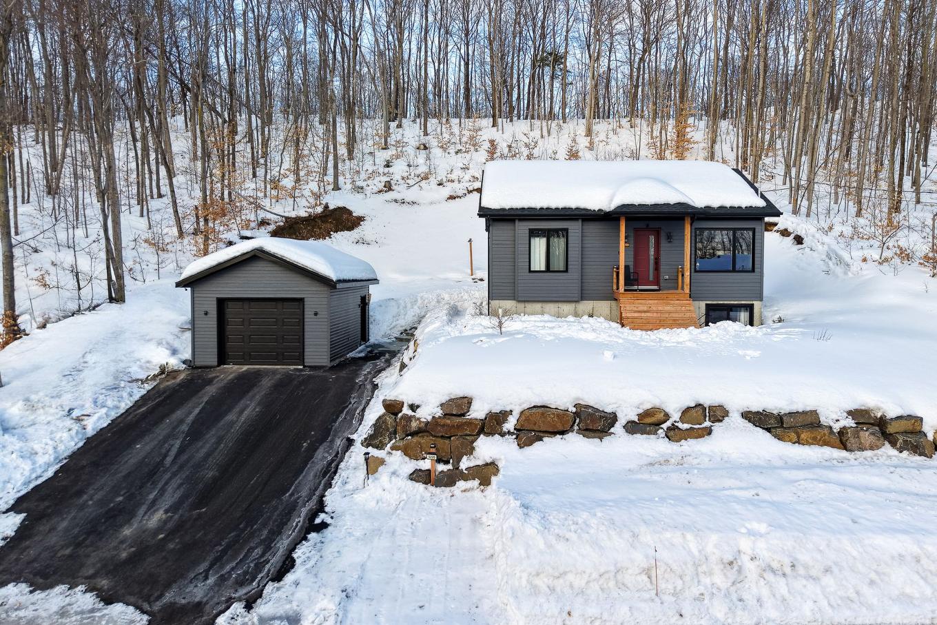 Frontage - 5220 Rue Tremblay, Notre-Dame-Du-Mont-Carmel, QC - Outdoor