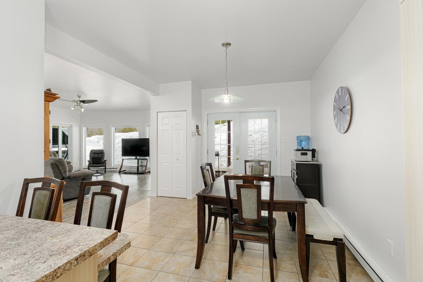 Logement - 861 - 865 Rue Des Pinsons, Sainte-Adèle, QC - Indoor Photo Showing Dining Room