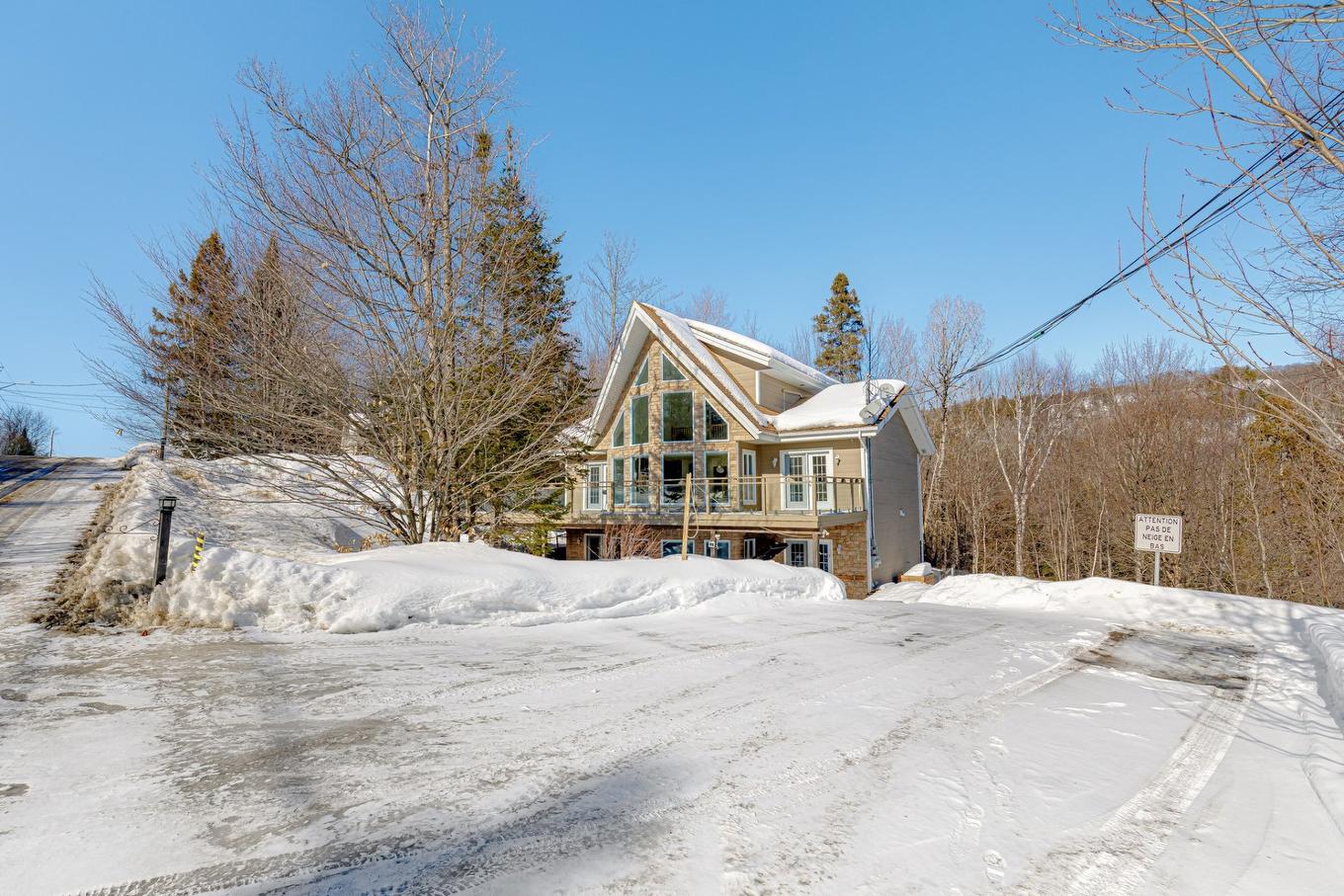 Stationnement - 861 - 865 Rue Des Pinsons, Sainte-Adèle, QC - Outdoor