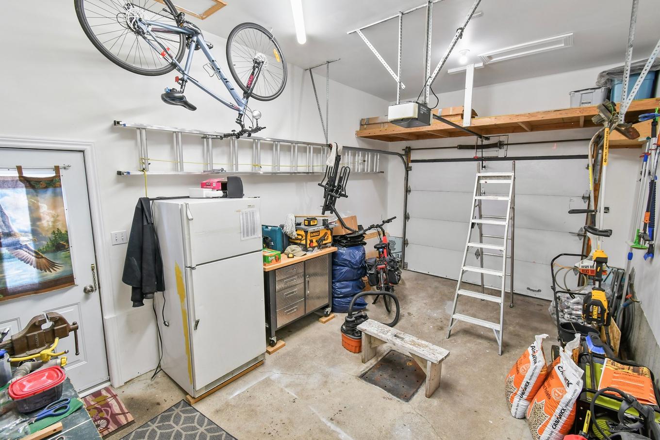 Garage - 538 Rue George-F.-A.-Wilkes, Longueuil (Greenfield Park), QC - Indoor Photo Showing Garage