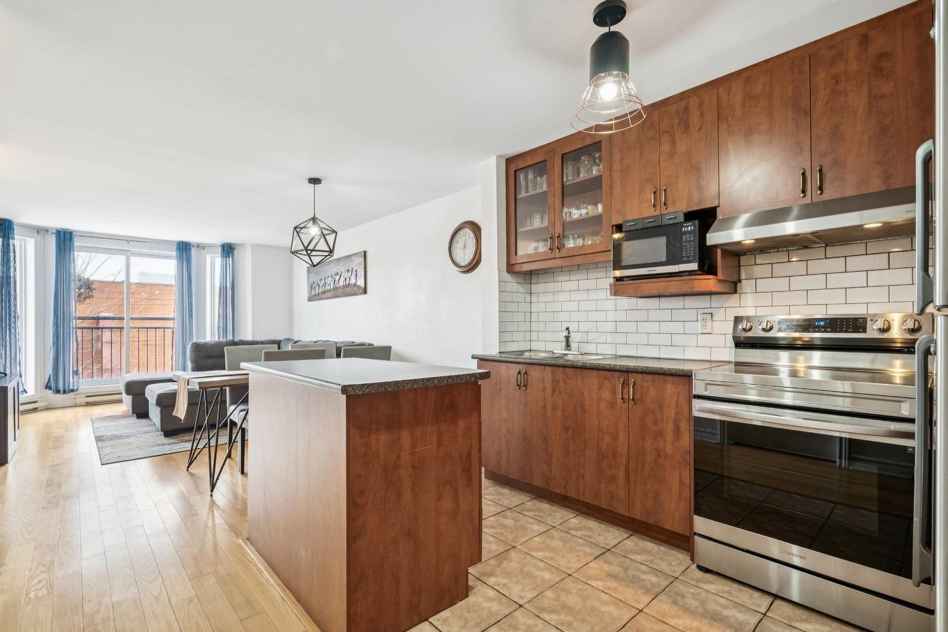 Cuisine - 5-7390 Av. Léonard-De Vinci, Montréal (Villeray/Saint-Michel/Parc-Extension), QC - Indoor Photo Showing Kitchen