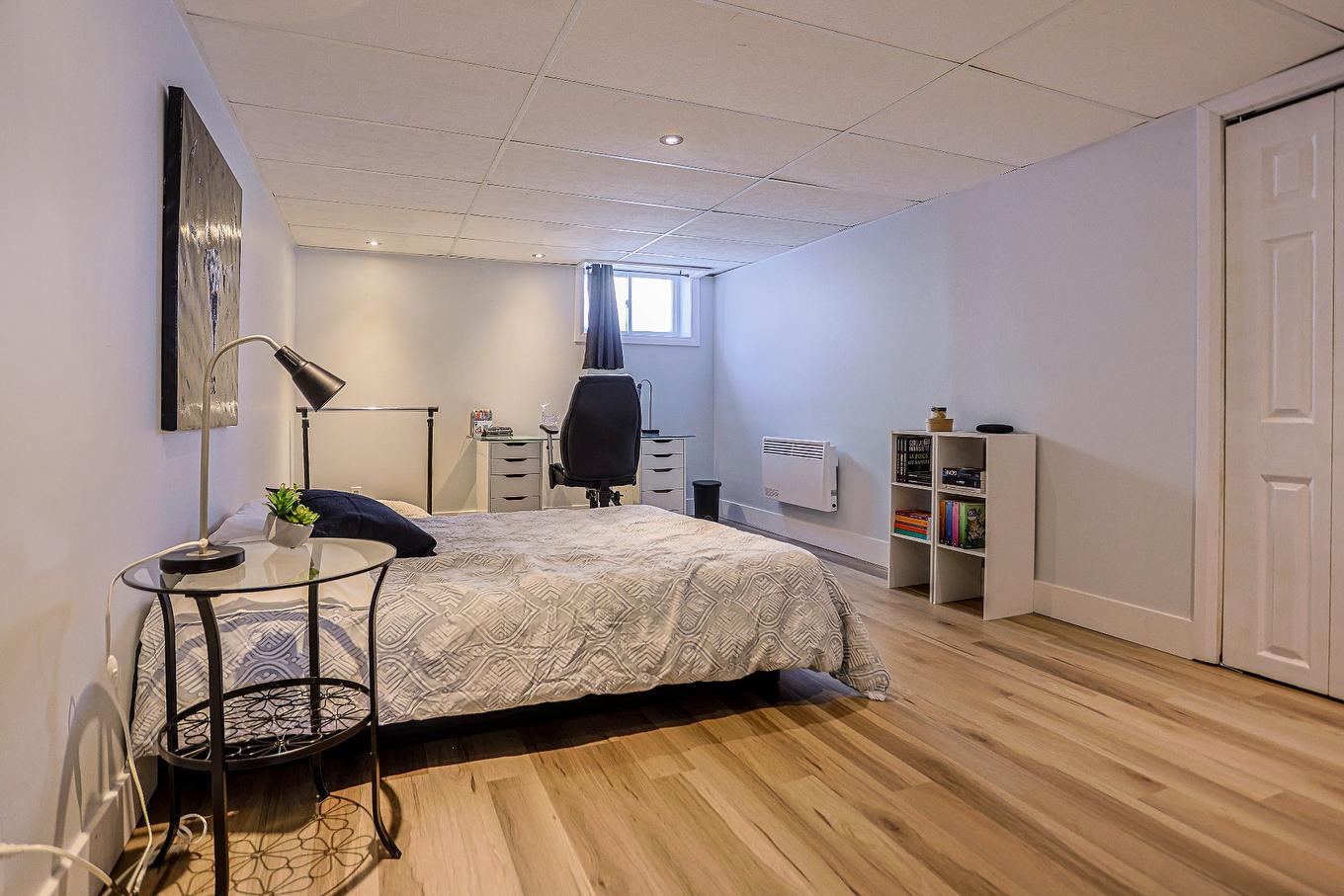 Bedroom - 1641 Rue Principale, Saint-Étienne-Des-Grès, QC - Indoor Photo Showing Bedroom