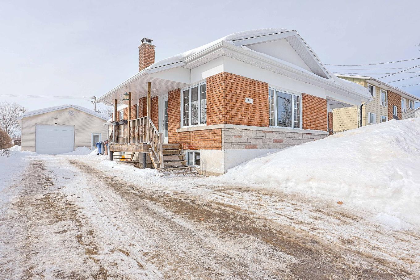 Frontage - 1641 Rue Principale, Saint-Étienne-Des-Grès, QC - Outdoor