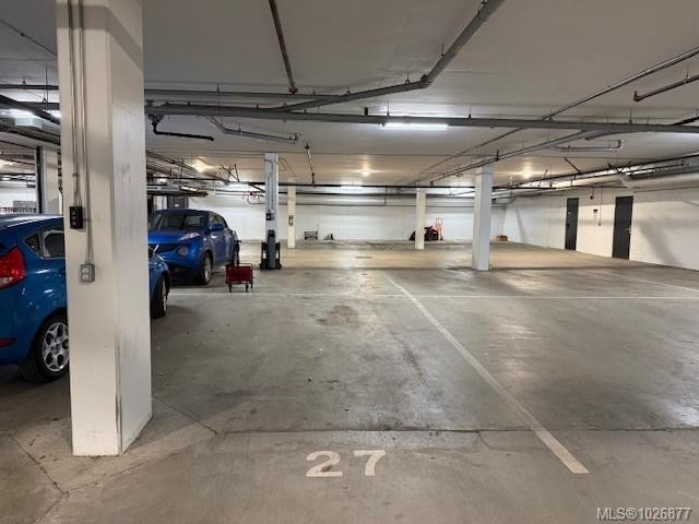 404-611 Brookside Rd, Colwood, BC - Indoor Photo Showing Garage