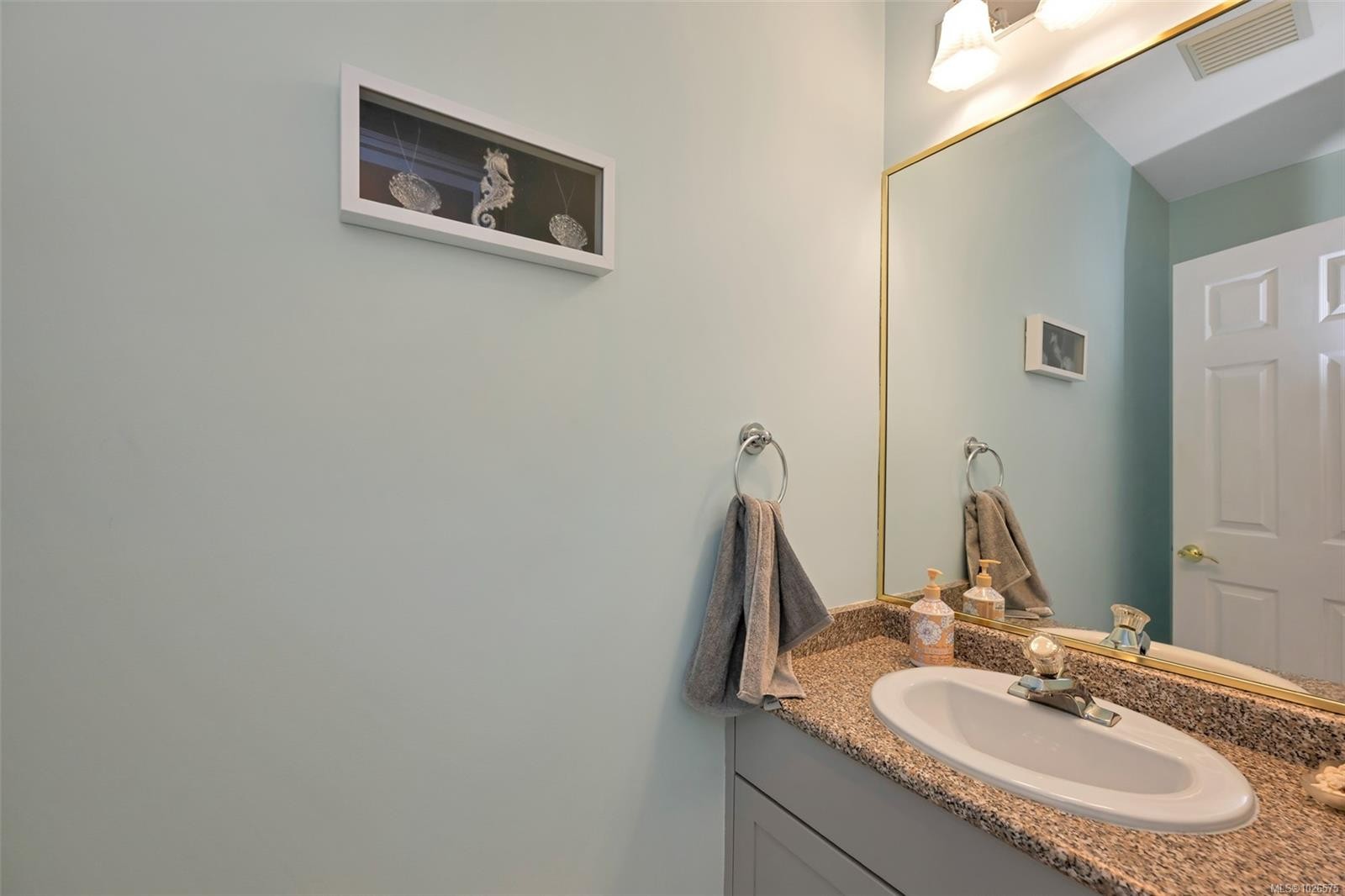 1585 Eton Rd, Comox, BC