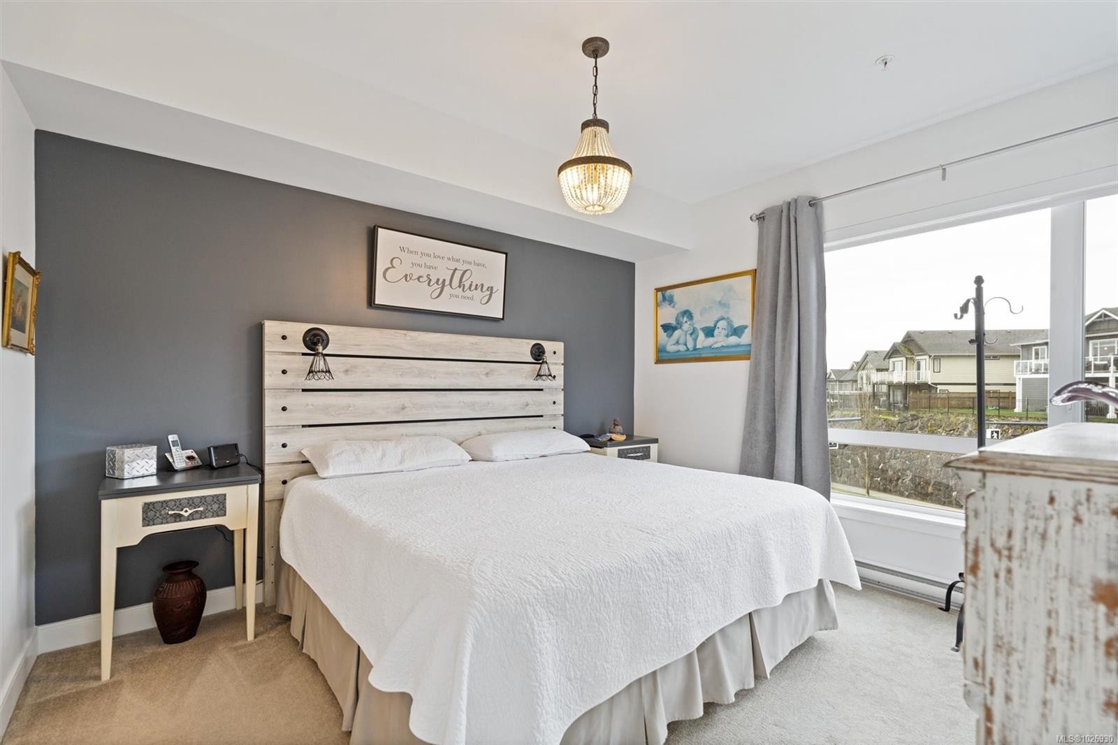 301-1311 Lakepoint Way, Langford, BC - Indoor Photo Showing Bedroom