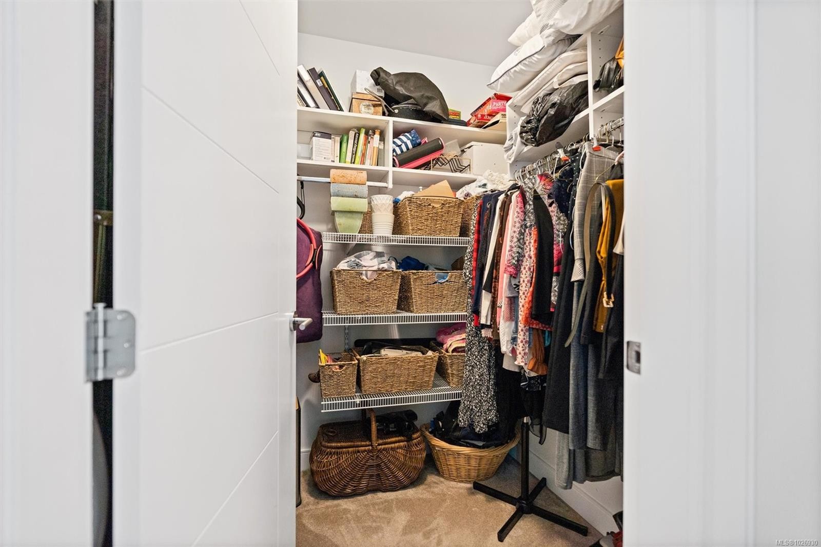 301-1311 Lakepoint Way, Langford, BC - Indoor With Storage