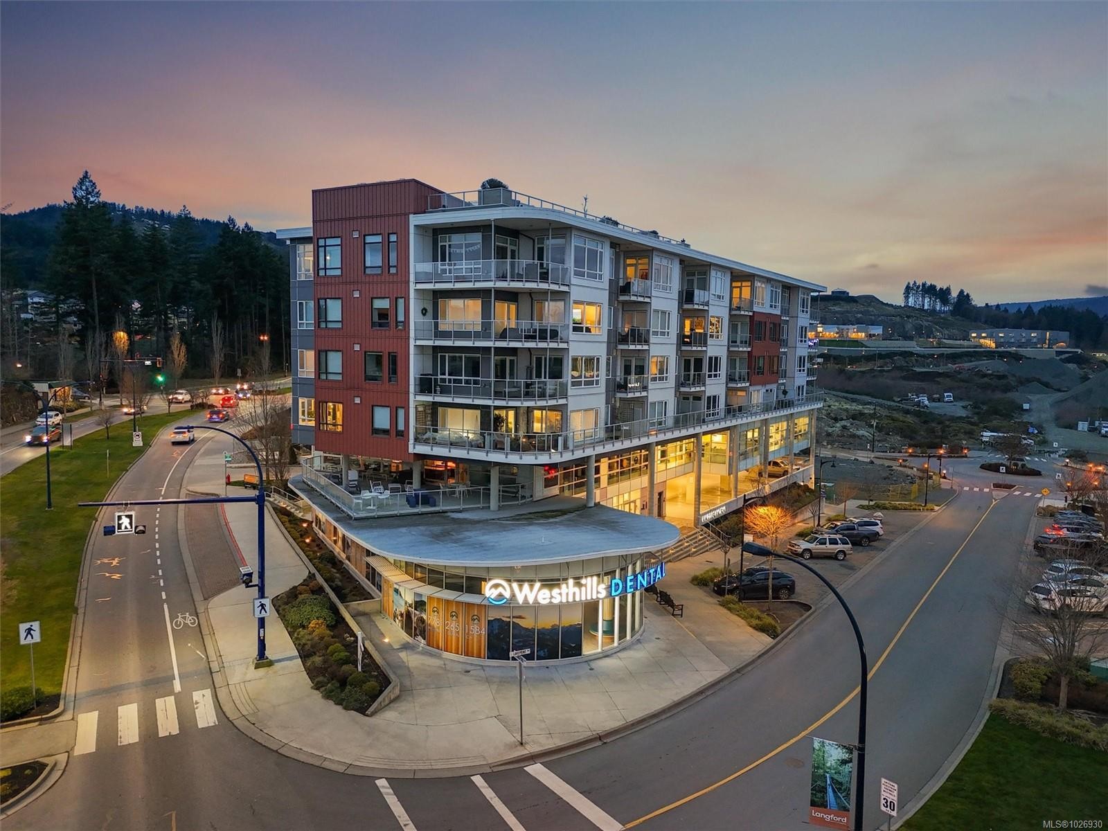 301-1311 Lakepoint Way, Langford, BC - Outdoor
