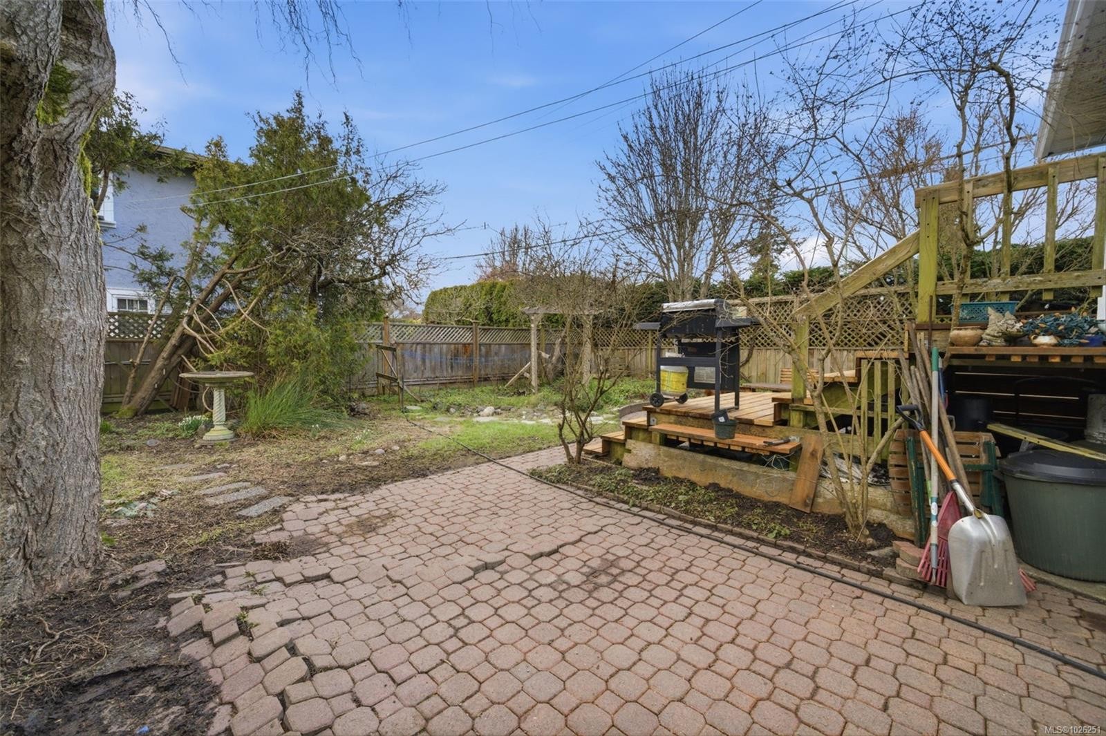 990 Hampshire Rd, Oak Bay, BC