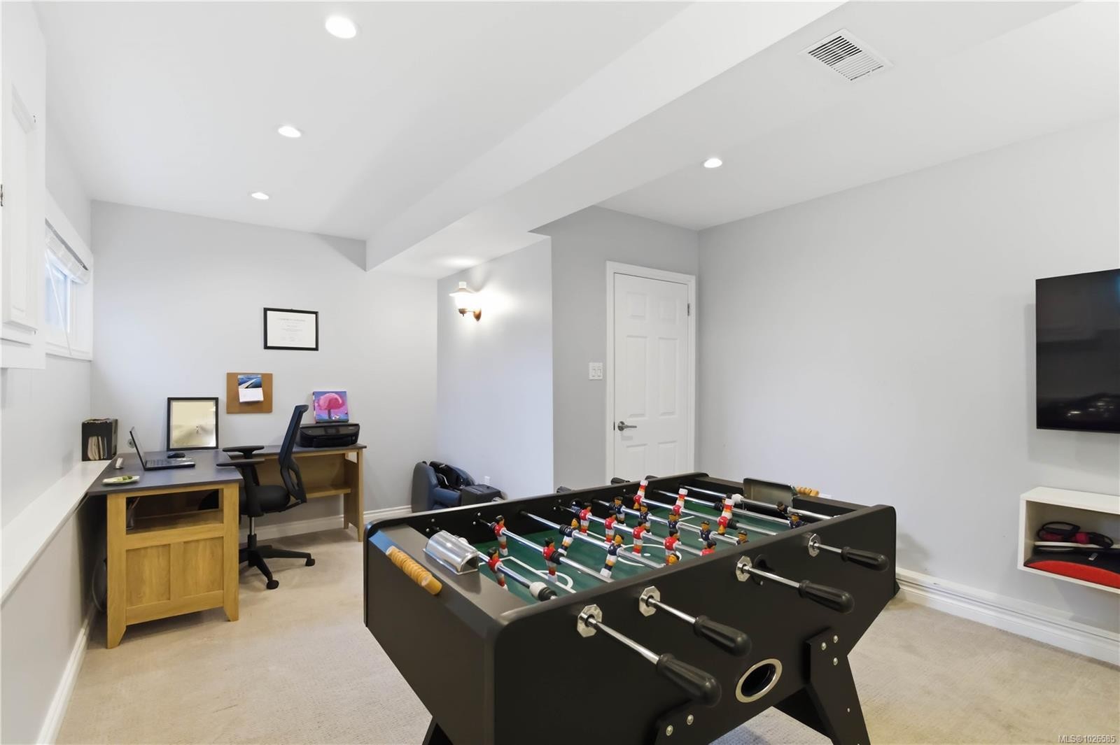 751 Cameo St, Saanich, BC