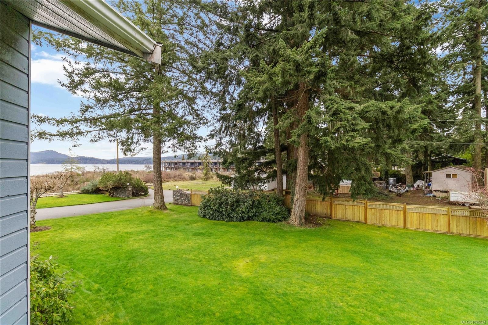 6-6110 Seabroom Rd, Sooke, BC