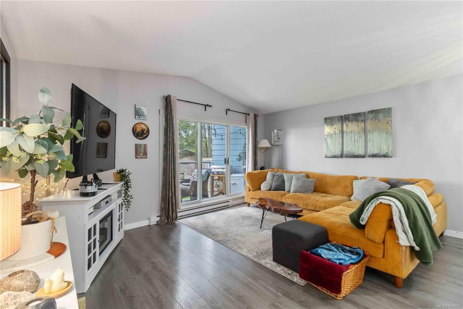 6-6110 Seabroom Rd, Sooke, BC