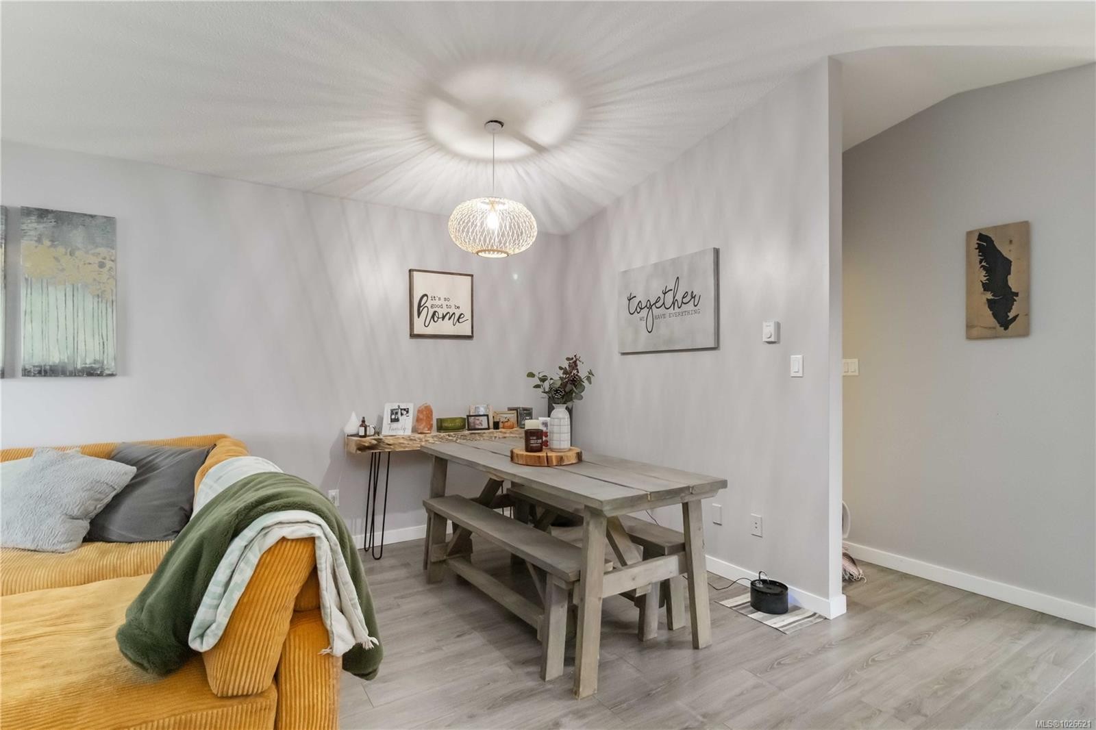 6-6110 Seabroom Rd, Sooke, BC